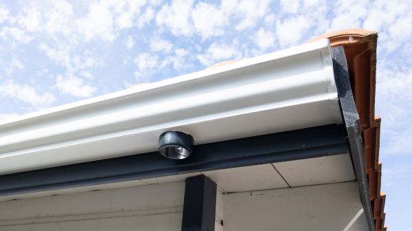 Seamless Gutters Installation in Huntsville