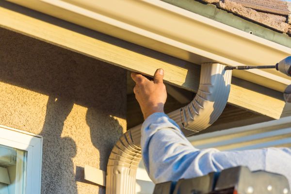 Aluminum Rain Gutter Service in Huntsville